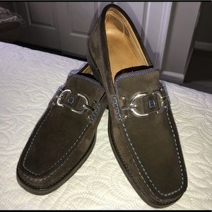 Donald J. Pliner Mens chocolate suede loafers
